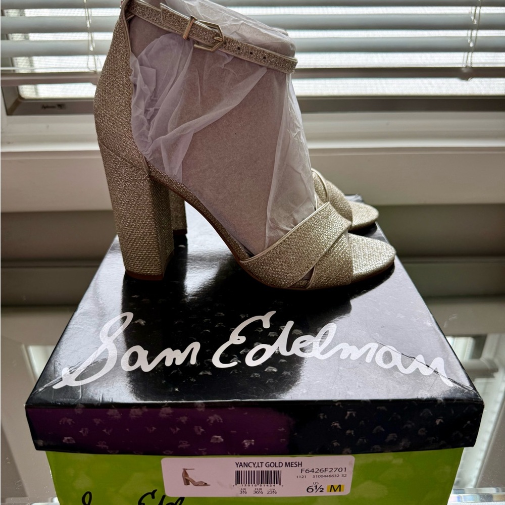 Yancy Heels - Picture 2 of 3